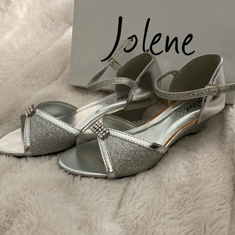 Gorgeous silver fancy shoes for girls